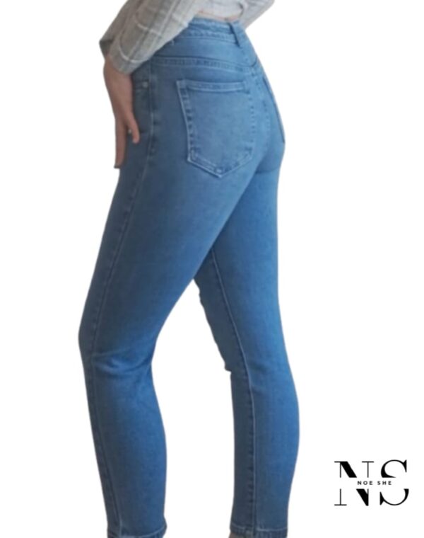 Breakers Light Regular Ripped Jean - Image 3