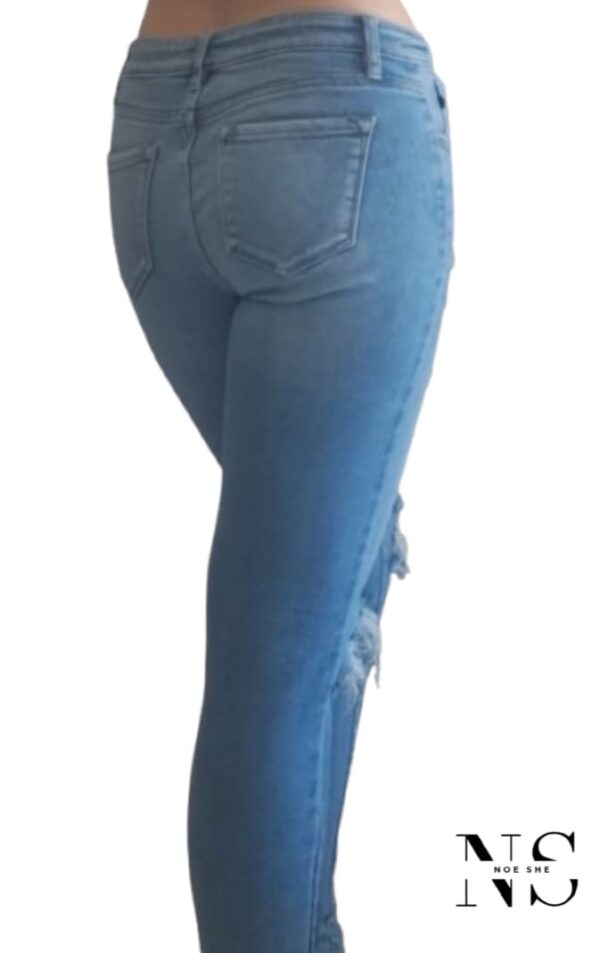 Kancan Ripped Skinny Low Rise Jean - Image 3