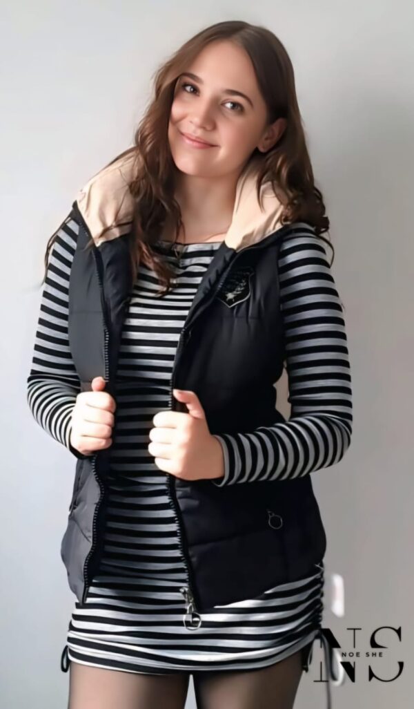 Black Sleeveless - Image 2