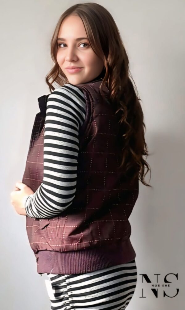 A Punto Sleeveless - Image 2
