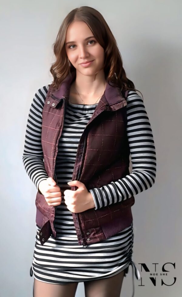 A Punto Sleeveless - Image 3
