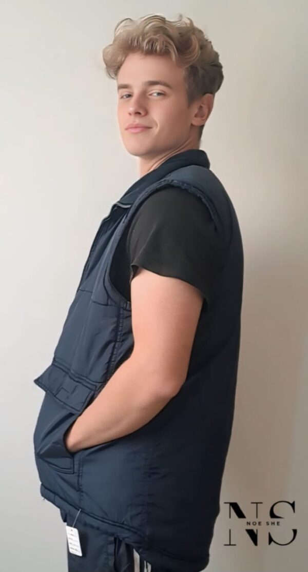 Sol's Sleeveless - Image 3