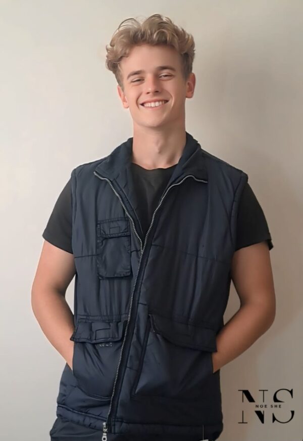 Sol's Sleeveless - Image 4