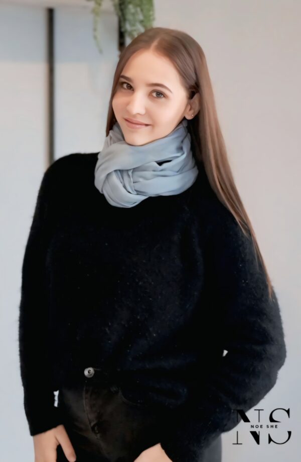 Simple Scarf Light Grey - Image 3