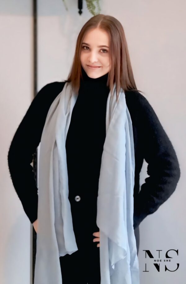 Simple Scarf Light Grey - Image 2