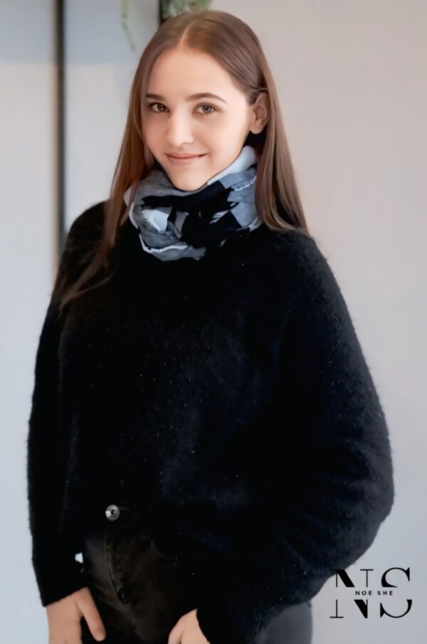 Retro Plaid Scarf - Image 3