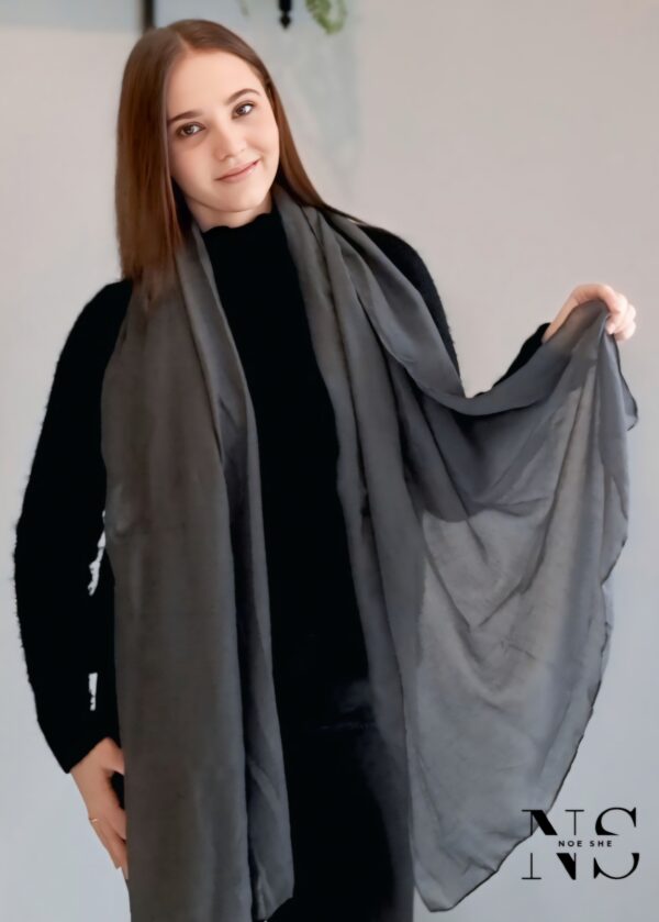 Simple Scarf Grey