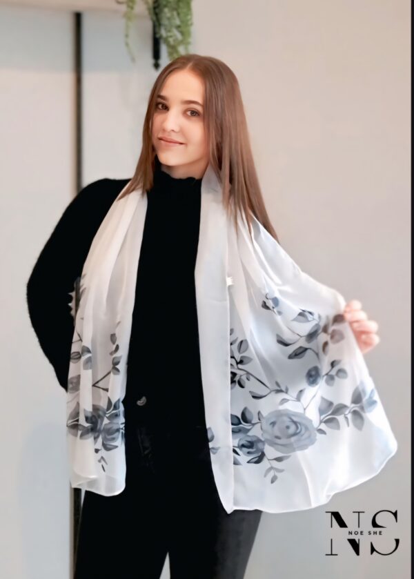 Thin Rose Print Scarf