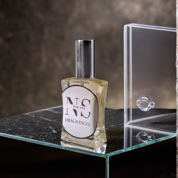 212 VIP Rosé Perfume - Image 2